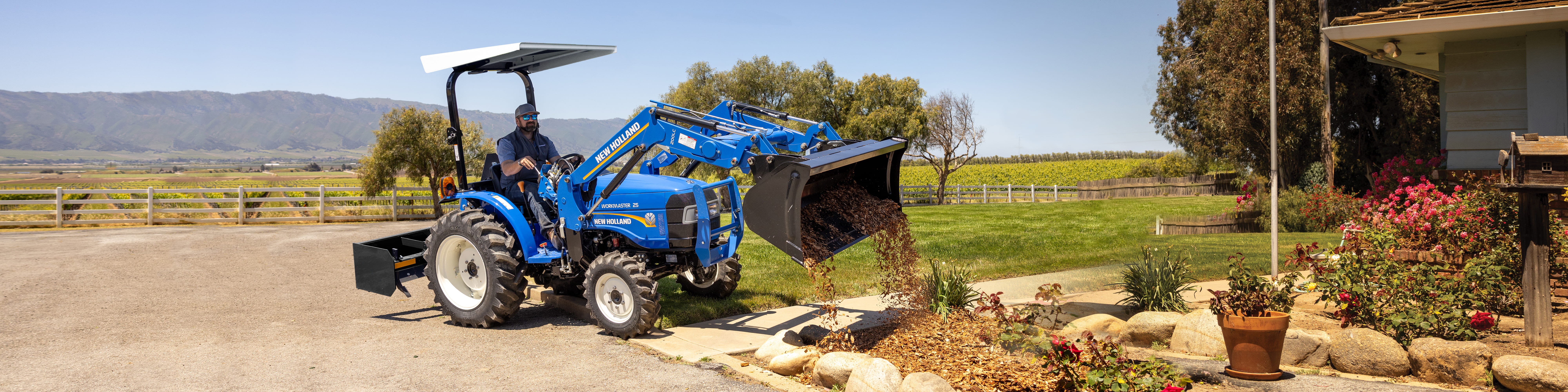 Image of New Holland Agriculture compact tractors